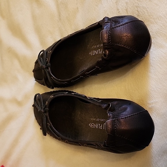 NEW Donald J. Pliner Buttery Leather Ballet Kitten Heel Brown Luxury Designer - Picture 8 of 15